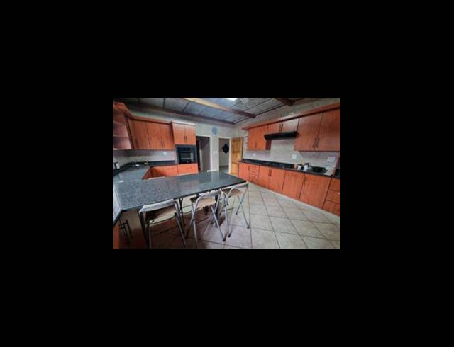 FARM FOR SALE IN MULLERSTUINE